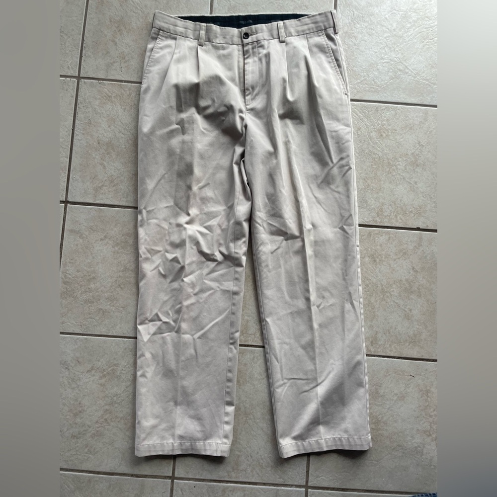 Croft and Barrow men’s khaki dress pants size 34x30